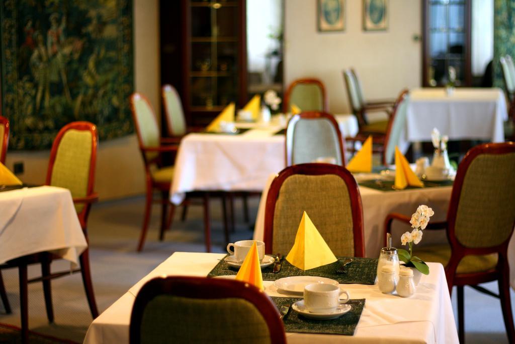 Hotel Zur Heidquelle Бремен Экстерьер фото
