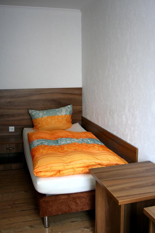 Hotel Zur Heidquelle Бремен Экстерьер фото